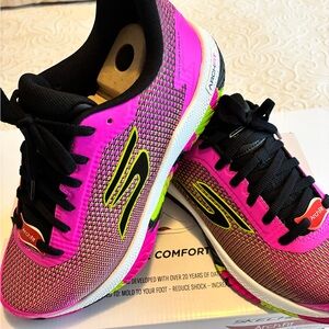Skechers Women's Neon Pink pickleball Athletic Shoes